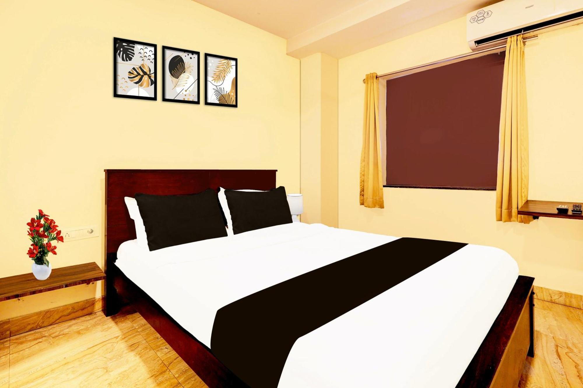 Super Hotel O Mahanadu Formerly Akshaya Bheemas Vijayawada Exterior photo