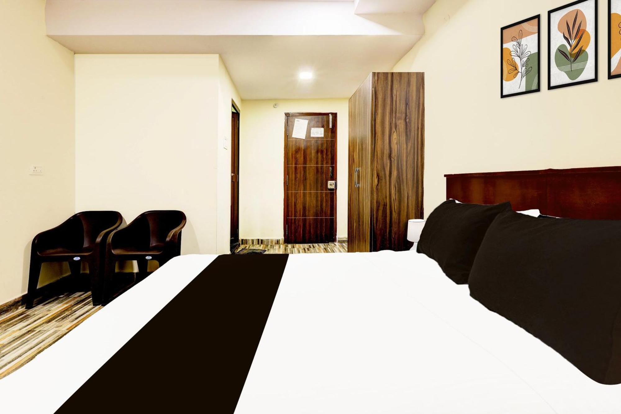 Super Hotel O Mahanadu Formerly Akshaya Bheemas Vijayawada Exterior photo