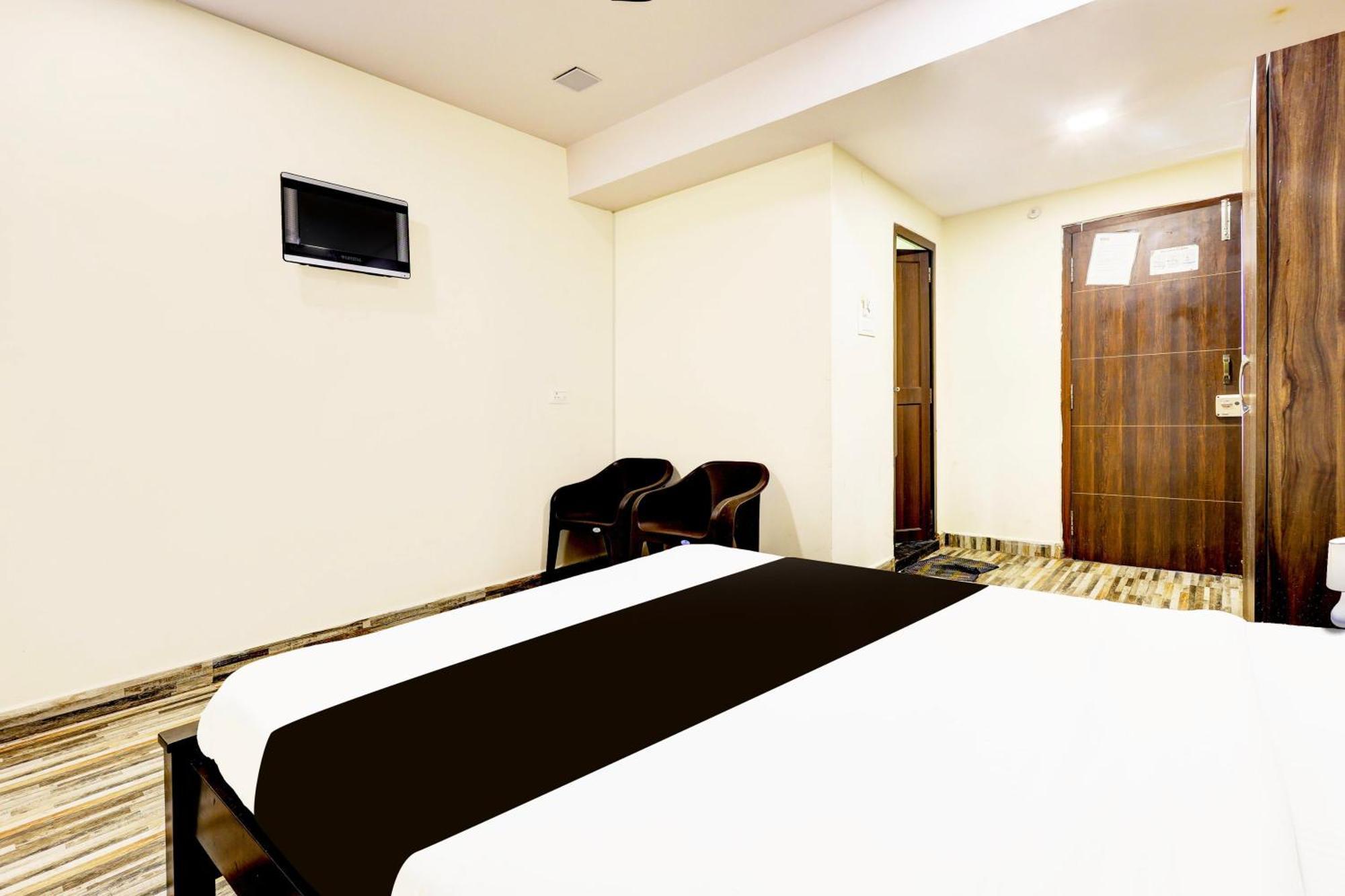 Super Hotel O Mahanadu Formerly Akshaya Bheemas Vijayawada Exterior photo