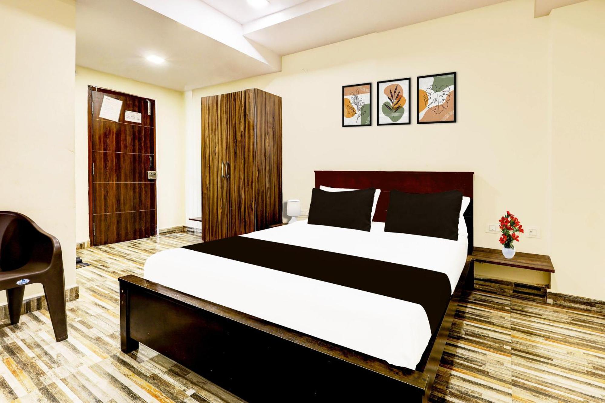 Super Hotel O Mahanadu Formerly Akshaya Bheemas Vijayawada Exterior photo
